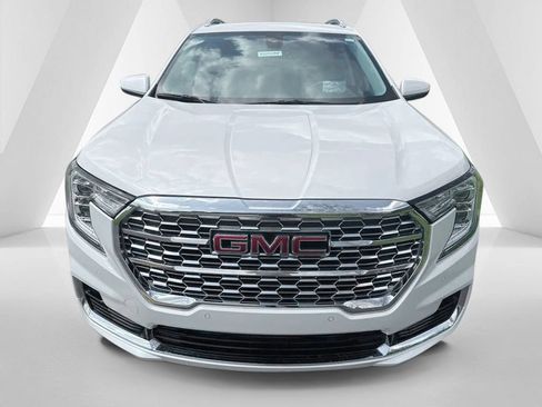 Used 2024 GMC Terrain Denali w/ LPO, Floor Liner Package AWD/4WD image 2