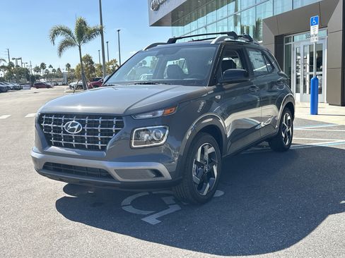 New 2026 Hyundai Venue SEL image 2