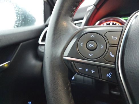 Used 2018 Toyota Camry XSE image 18