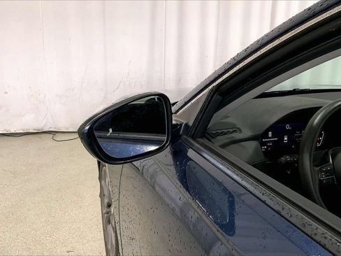 Used 2024 Honda Accord EX image 10