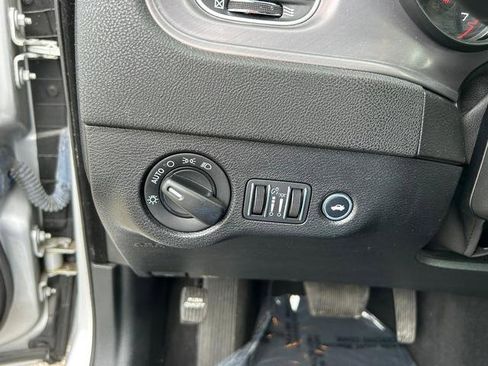 Used 2023 Dodge Charger SXT image 24