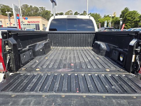 Used 2017 Toyota Tacoma TRD Sport w/ Tow Package RWD image 27