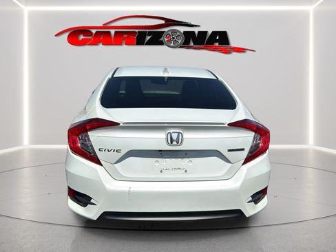 Used 2018 Honda Civic Touring image 7