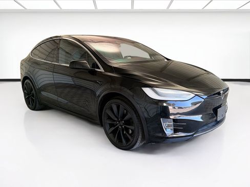 Used 2018 Tesla Model X AWD/4WD image 3