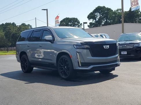 Used 2023 Cadillac Escalade Sport w/ LPO, ONYX Package AWD/4WD image 37
