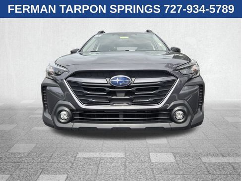 Used 2025 Subaru Outback Premium AWD/4WD image 2