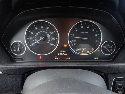 Used 2017 BMW 320i xDrive Sedan AWD/4WD image 26