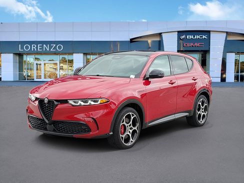 Used 2024 Alfa Romeo Tonale Veloce w/ Active Assist Package AWD/4WD image 1