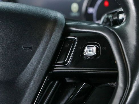 Used 2021 Lincoln Corsair AWD w/ Premium Package image 14