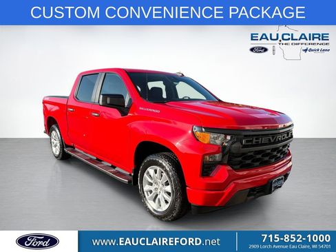 Used 2024 Chevrolet Silverado 1500 Custom image 1