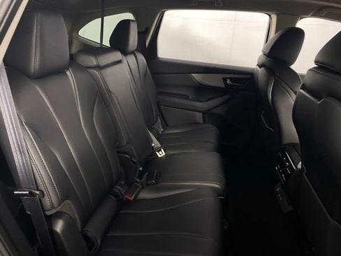 Used 2025 Acura MDX FWD image 17