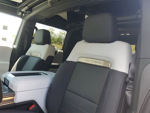 New 2025 GMC Hummer EV 3X image 19