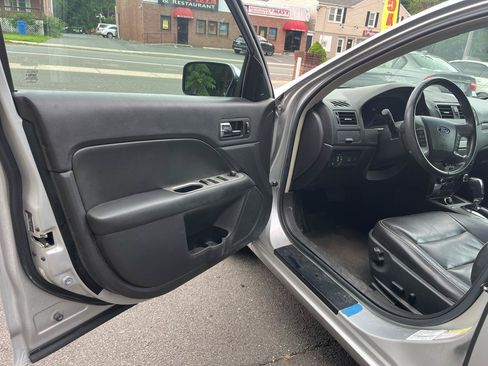 Used 2010 Ford Fusion SEL FWD image 10
