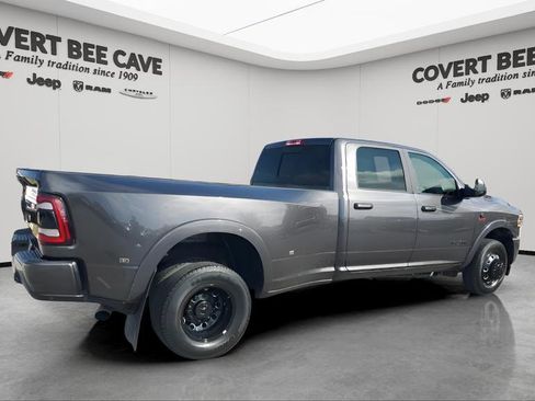 Used 2022 RAM 3500 Laramie w/ Night Edition image 10