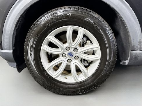 Used 2020 Ford Explorer 2WD image 37