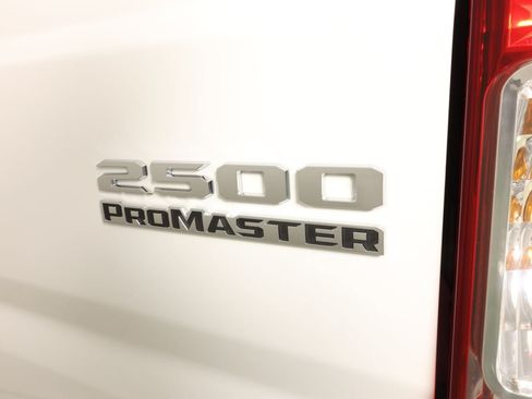 Used 2025 RAM ProMaster 2500 w/ Convenience Group FWD image 13