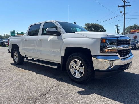 Used 2018 Chevrolet Silverado 1500 LT w/ All Star Edition AWD/4WD image 4