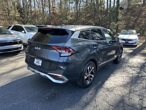 Used 2024 Kia Sportage EX image 6