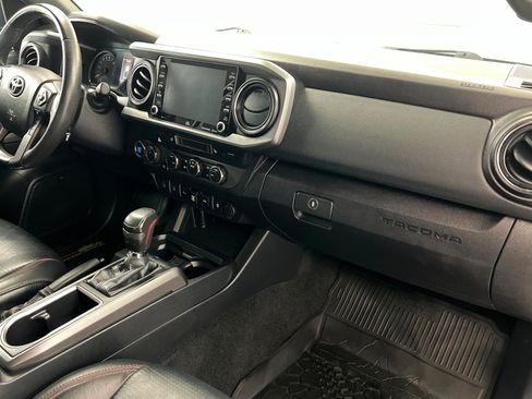 Used 2021 Toyota Tacoma TRD Pro AWD/4WD image 23