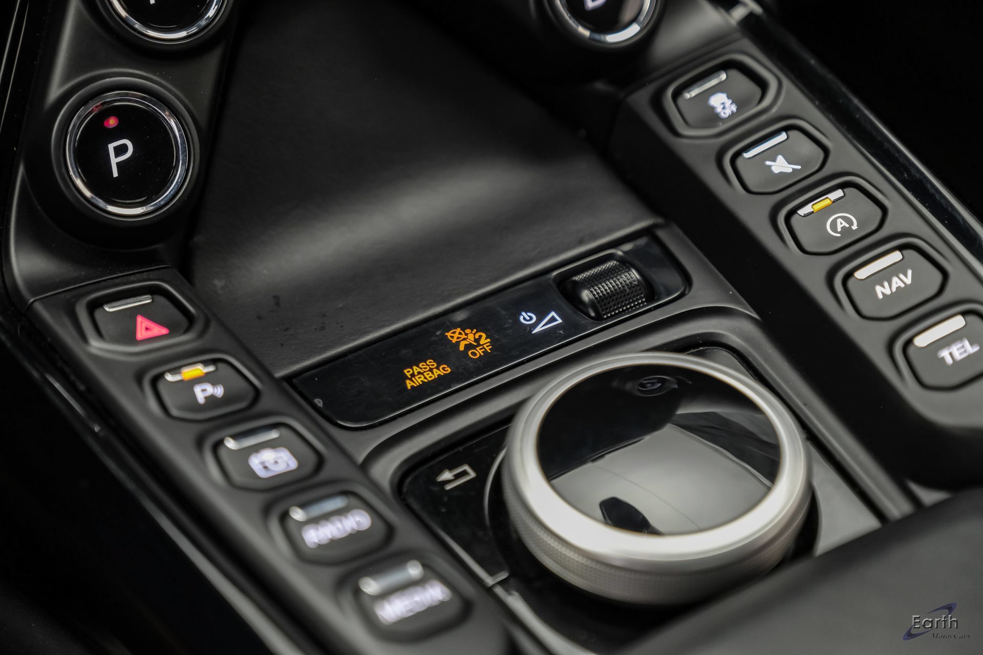 Used 2022 Aston Martin V8 Vantage Coupe RWD image 59