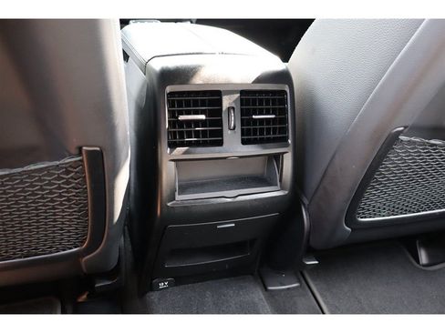 Used 2018 Mercedes-Benz GLE 350 image 32