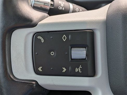 Used 2021 Land Rover Defender 110 X-Dynamic SE image 28