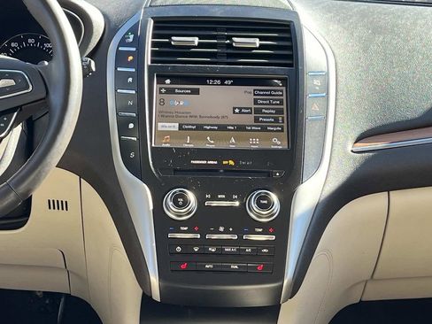 Used 2019 Lincoln MKC Select w/ Select Plus Package image 15