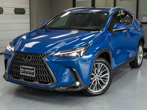 Used 2024 Lexus NX 300h AWD w/ Luxury Package image 12