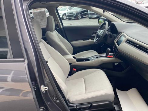 Used 2019 Honda HR-V EX image 26