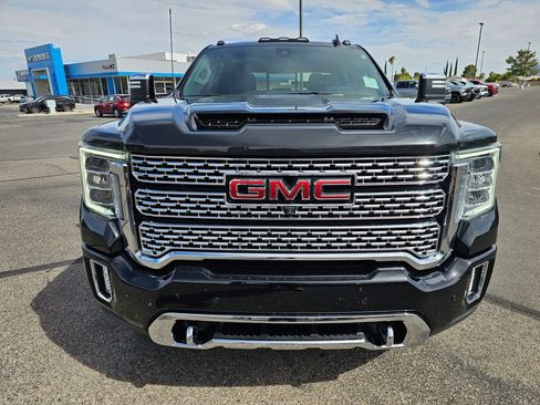 Used 2021 GMC Sierra 2500 Denali w/ Denali Black Diamond Edition AWD/4WD image 8