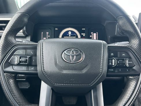 Used 2024 Toyota Tacoma SR5 image 19
