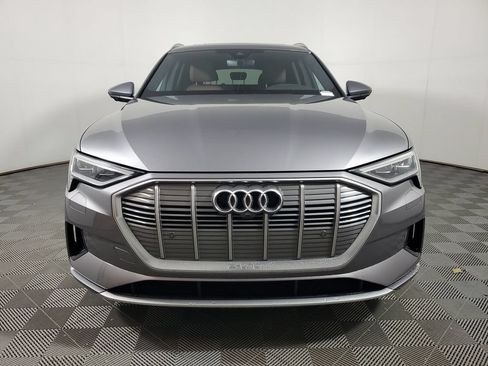 Used 2023 Audi e-tron Premium Plus w/ Premium Plus Package AWD/4WD image 2