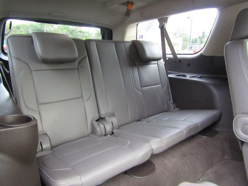 Used 2016 GMC Yukon XL Denali w/ Open Road Package image 11