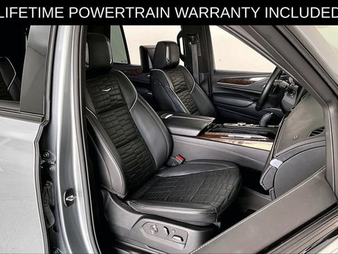 Used 2024 Cadillac Escalade Sport Platinum RWD image 9