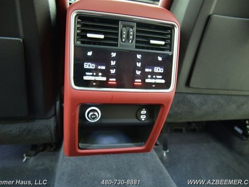 Used 2021 Porsche Cayenne S AWD/4WD image 29