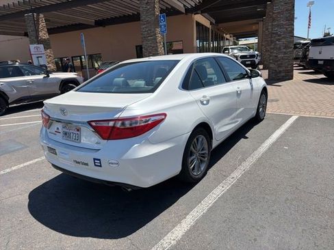 Certified 2017 Toyota Camry SE w/ Moonroof Package FWD image 4