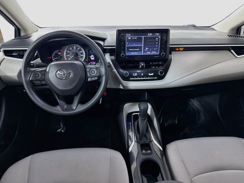 Used 2022 Toyota Corolla LE FWD image 17