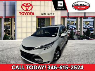 Used 2026 Toyota Sienna Limited FWD video 1