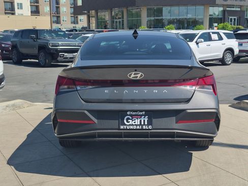 Certified 2025 Hyundai Elantra Sport w/ Cargo Package FWD image 5
