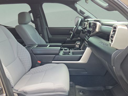 Certified 2025 Toyota Tundra SR5 AWD/4WD image 16