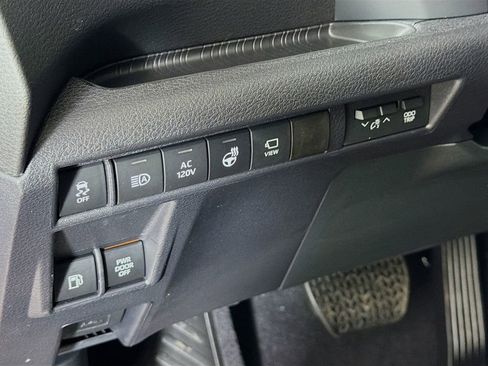 New 2026 Toyota Sienna Platinum AWD/4WD image 10