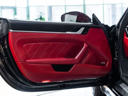 Used 2021 Porsche 911 Turbo S image 23