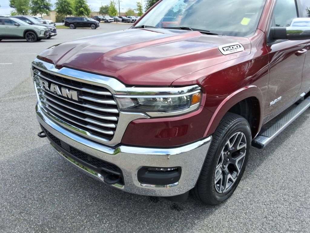Used 2025 RAM 1500 Laramie w/ Off Road Group AWD/4WD image 9