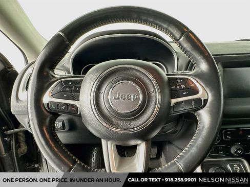 Used 2018 Jeep Compass Latitude w/ Popular Equipment Group AWD/4WD image 11