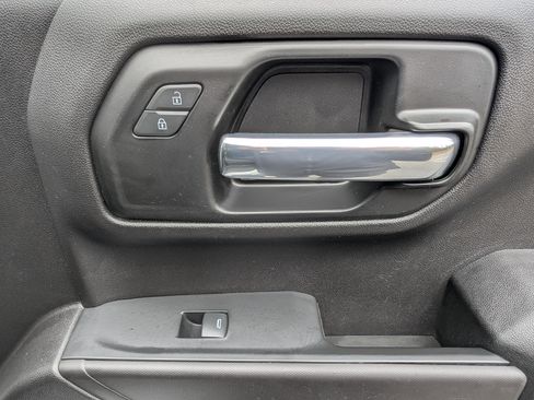 Used 2021 Chevrolet Silverado 1500 Custom image 21