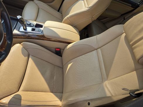 Used 2011 BMW X5 xDrive50i image 37