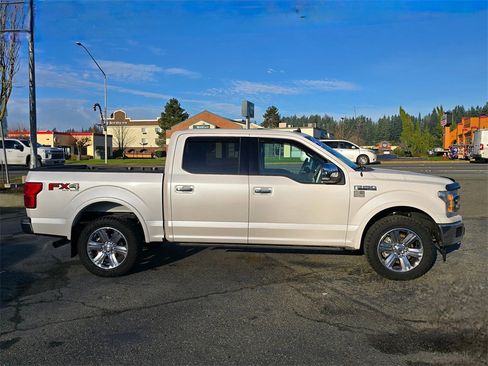 Used 2019 Ford F150 Lariat w/ Equipment Group 502A Luxury image 8