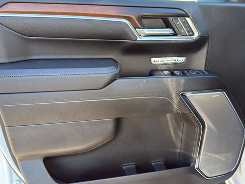 Used 2024 GMC Sierra 1500 Denali w/ Denali Reserve Package image 12