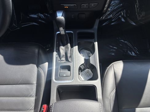 Used 2017 Ford Escape Titanium AWD/4WD image 11