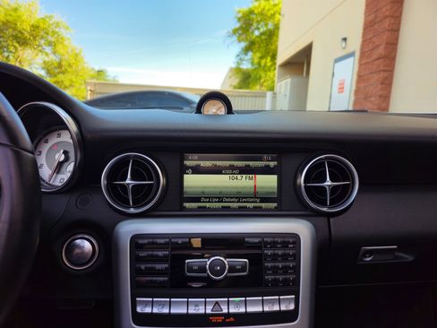 Used 2016 Mercedes-Benz SLK 350 image 19